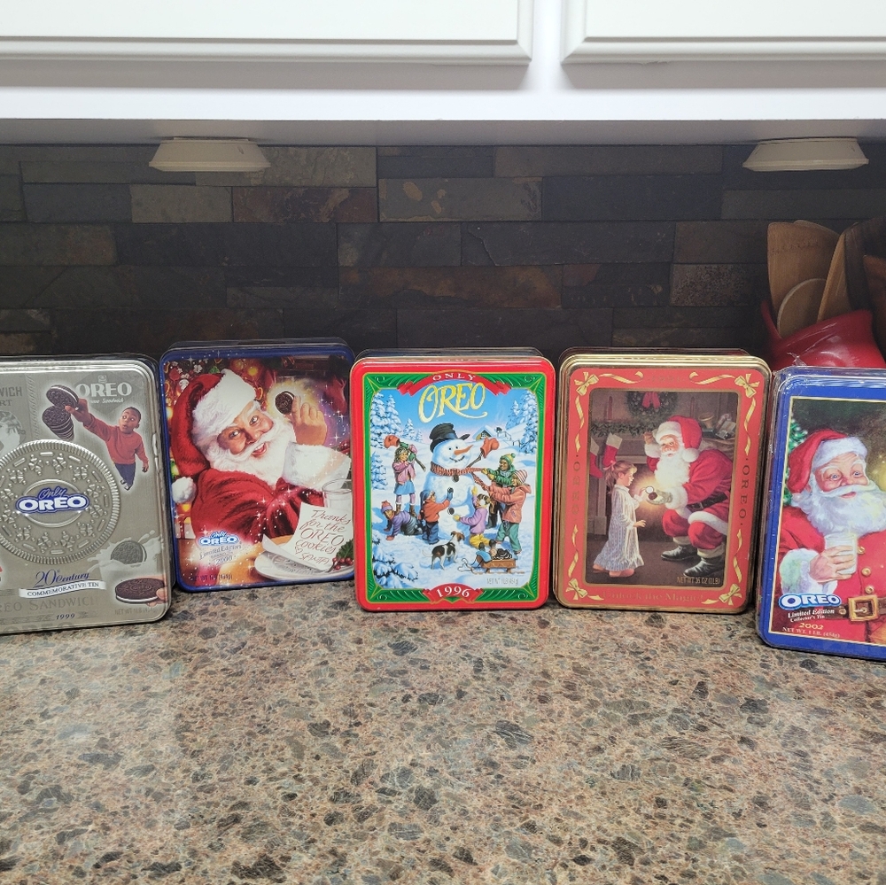 5 Vintage Oreo Christmas Tins 1991, 1996, 1999,‎ 2000, 2002 Excellent Condition